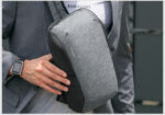 Bandolera Unisex Kingsons para tablet/repelente al agua/ cargador usb - Imagen 7